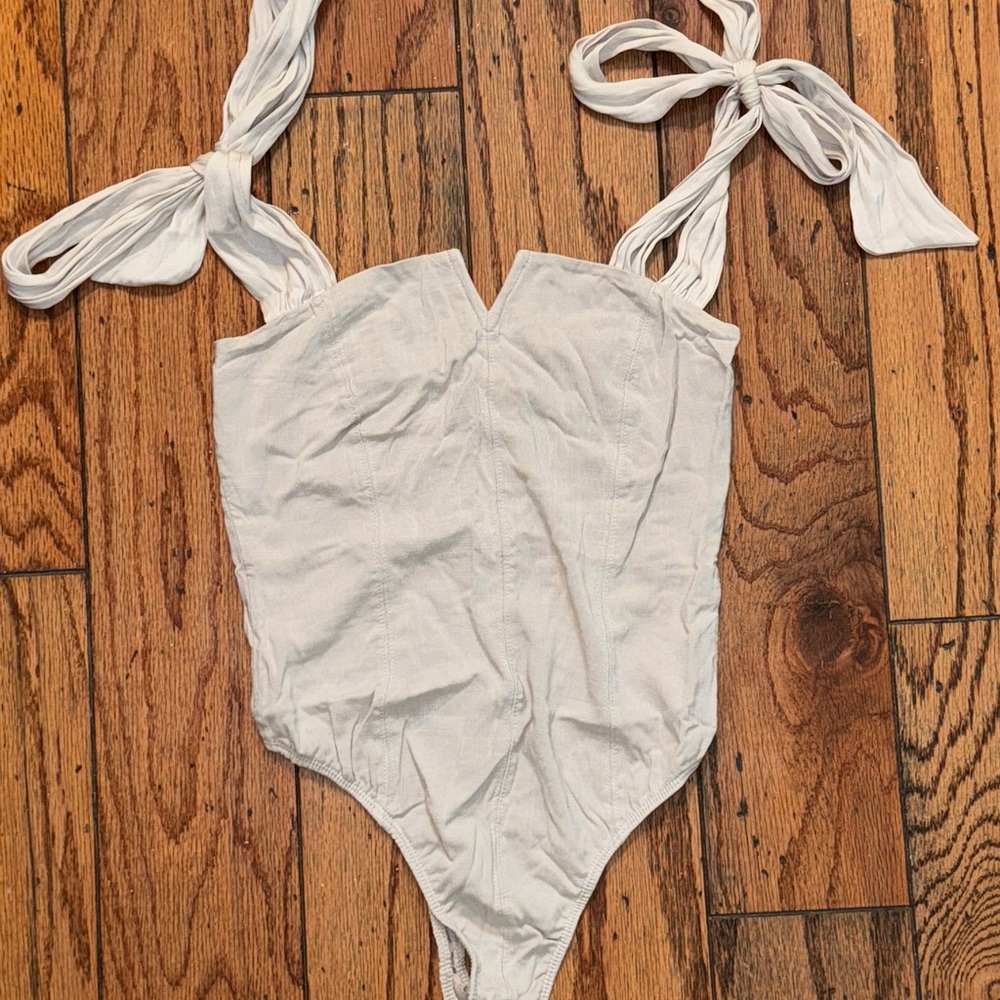 NWOT Free People White Bodysuit with BOW STRAPS